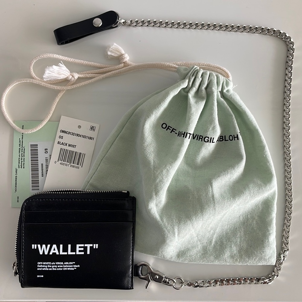Off-White Quote Zip Chain Wallet Brand New With Tags!